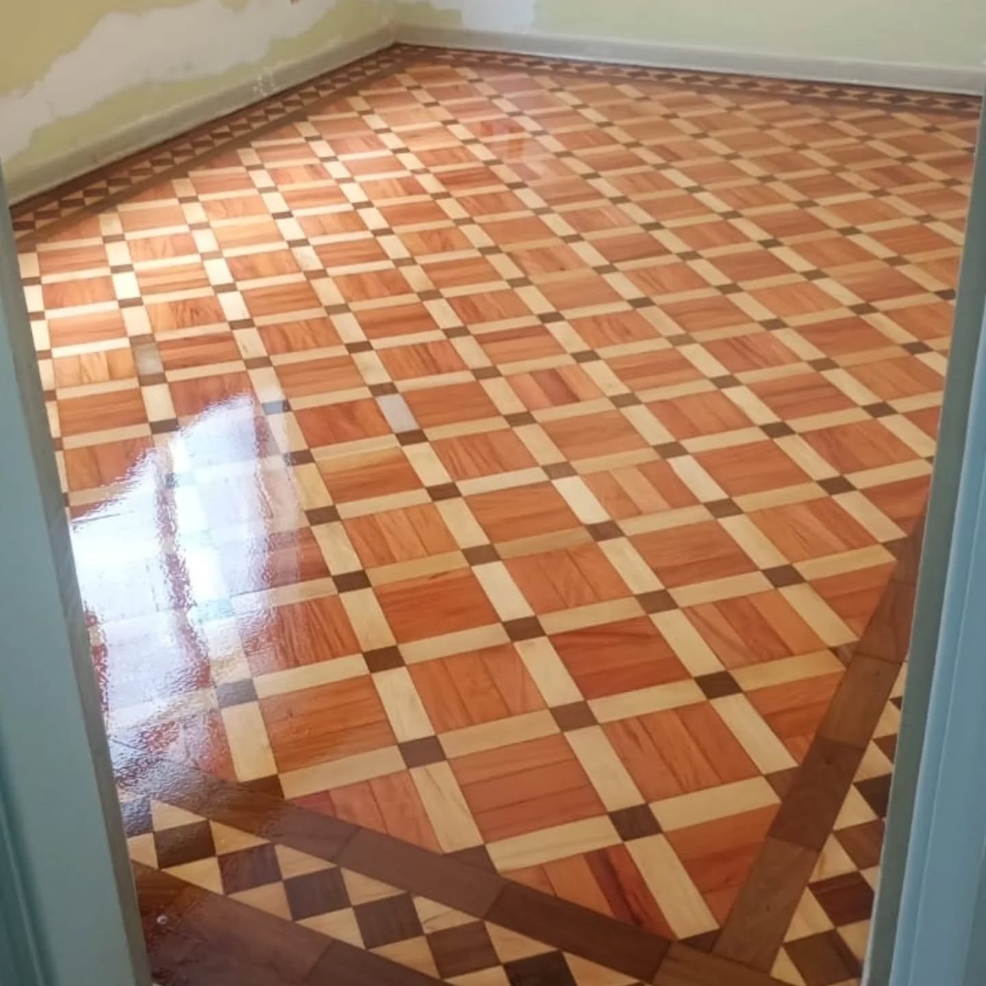Depois: Restauração de Piso de Madeira - Desgastado