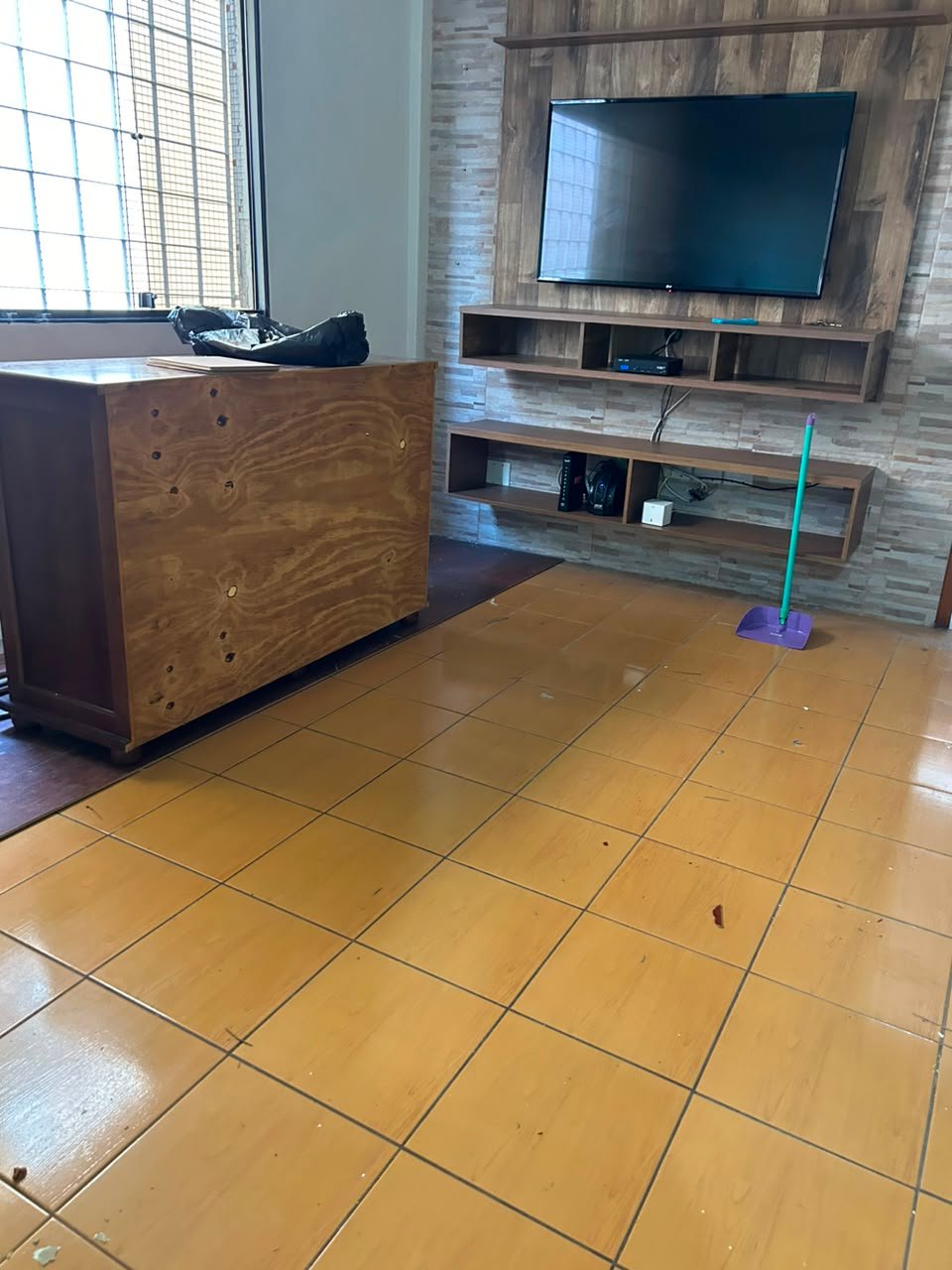 Antes: Piso Laminado em Santos