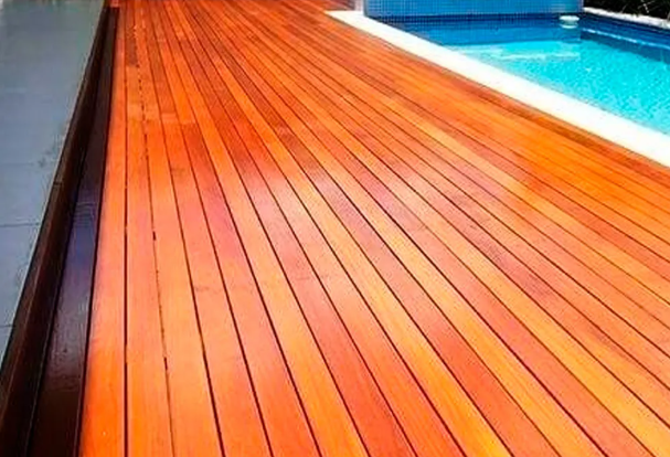 Restauração de Decks: Como Revitalizar e Proteger seu Deck de Madeira